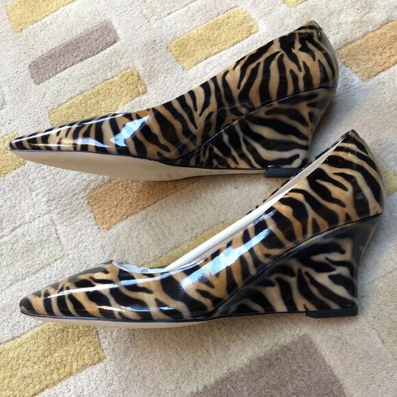Via Spiga Missy zebra Print Patent Leather Wedge Pump Nib 8 - Picture 1 of 7